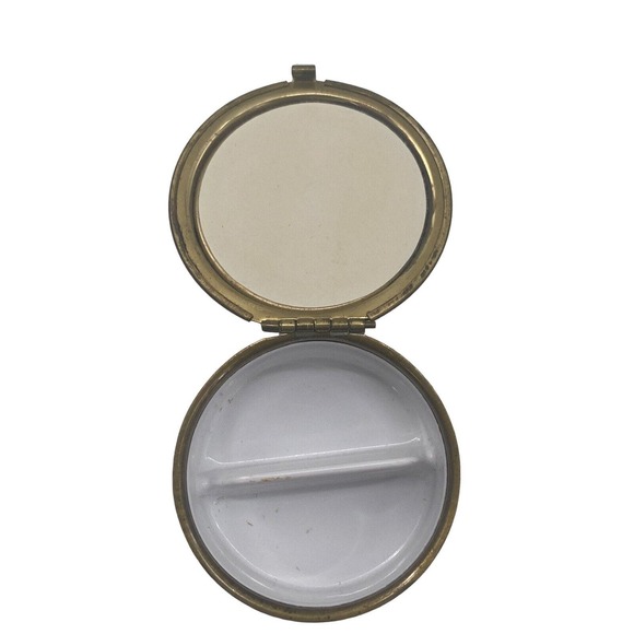 Pill Box Art Victorian Courting Couple Gold Tone Hinged Lid Vtg Japan 1 1/2"L - Picture 3 of 9